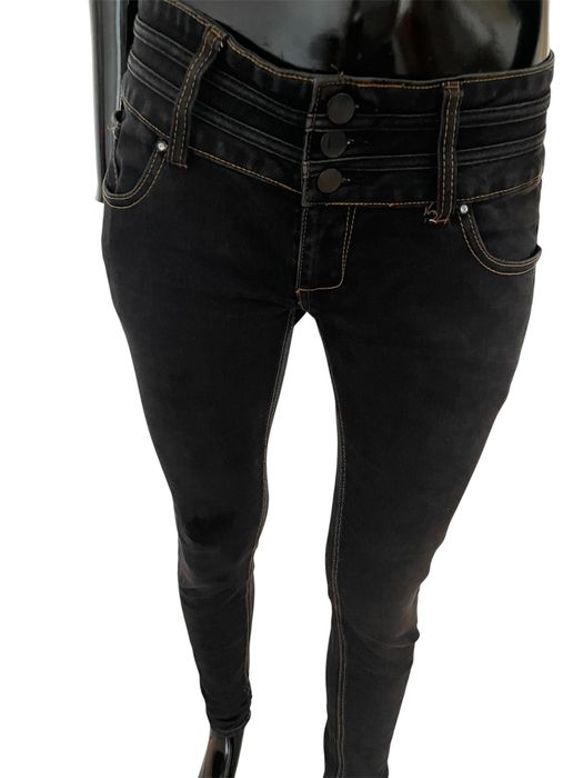 Дамски дънки, използвано състояние