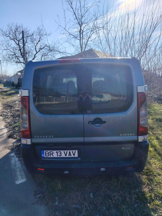 Mercedes vito dezmembrez sau vand