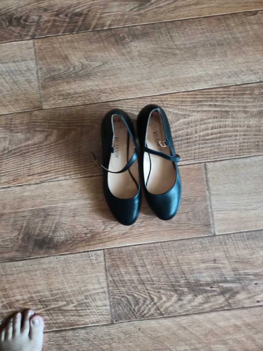 Продам туфли женские