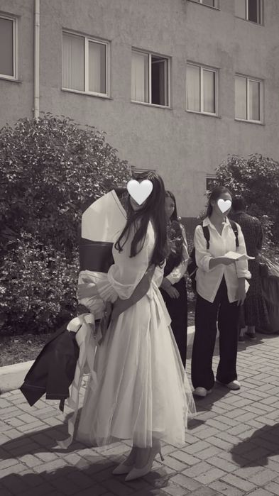 Пышное белое платье