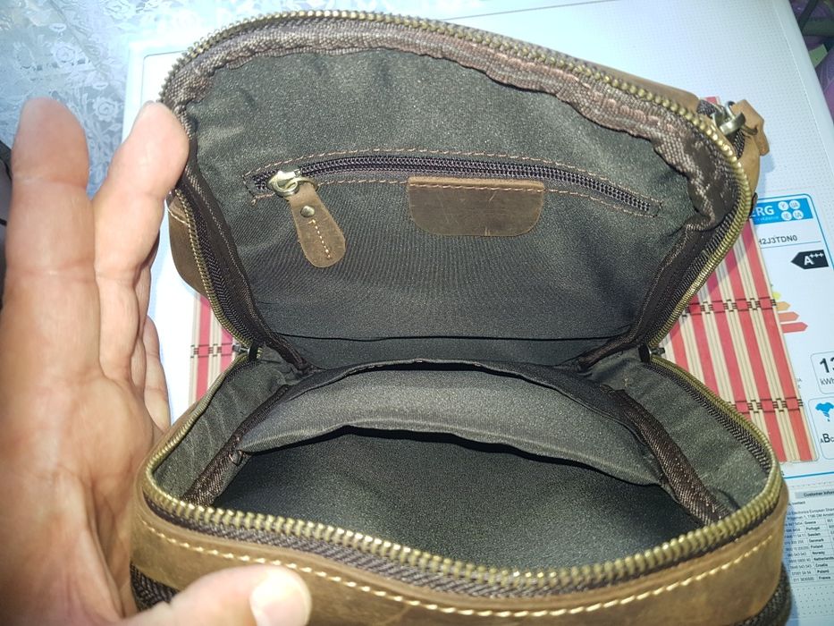 Мъжка чанта за през рамо