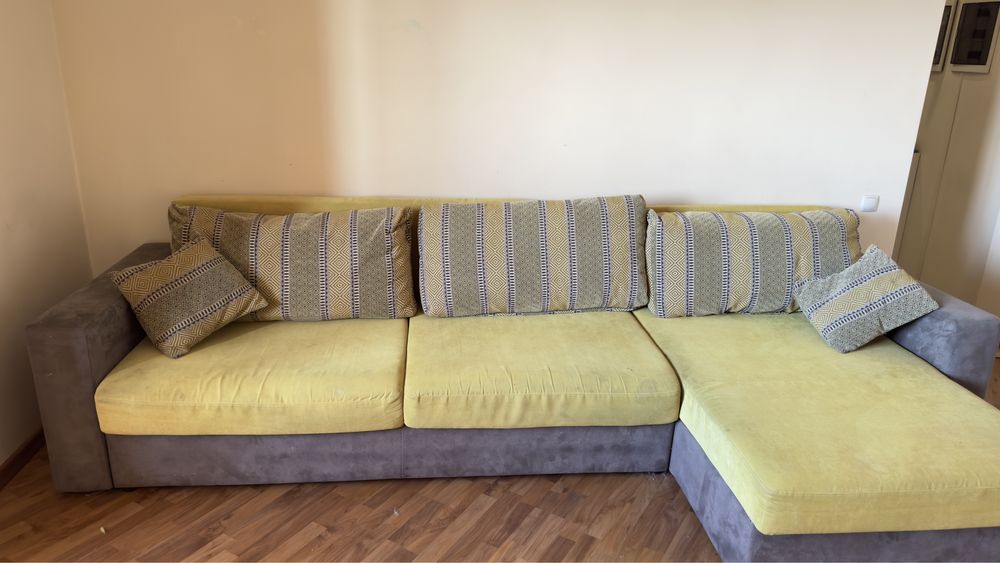 Продам диван Срочно