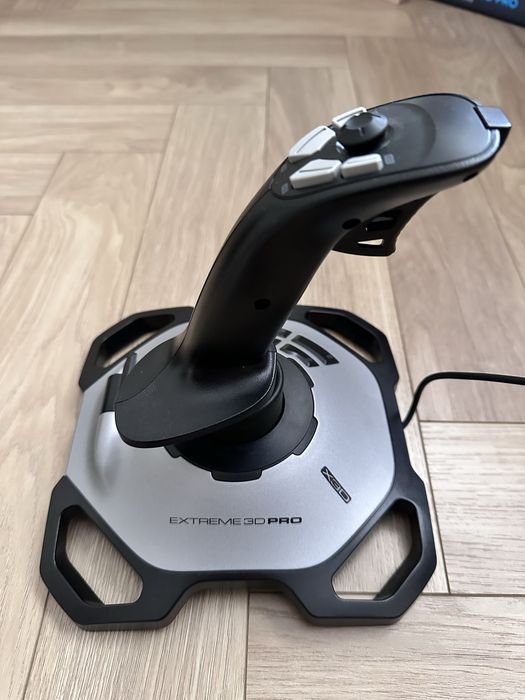 Джойстик Logitech EXTREME 3D PRO