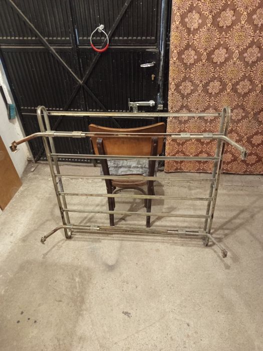 Продавам багажник за кола