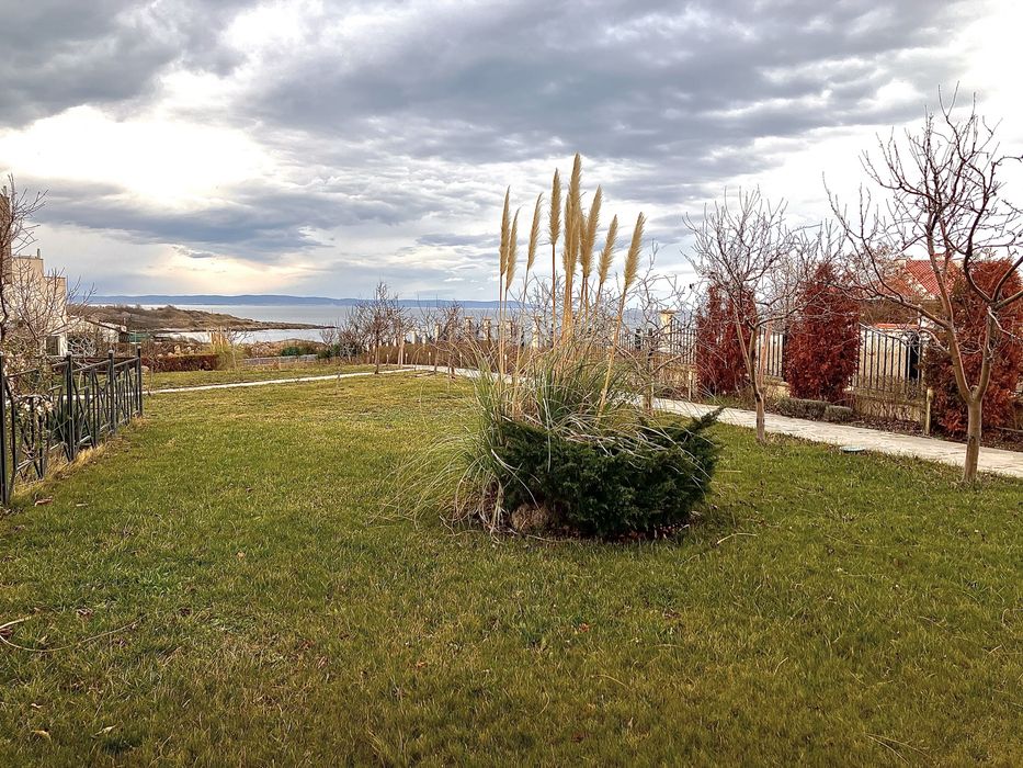 Целогодишен наем 20 мин от Бургас, гледка море с  паркомясто 1100лв