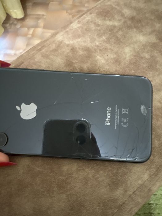 Продам айфон XS