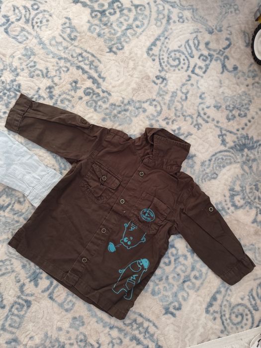 vând cămăși și bluze