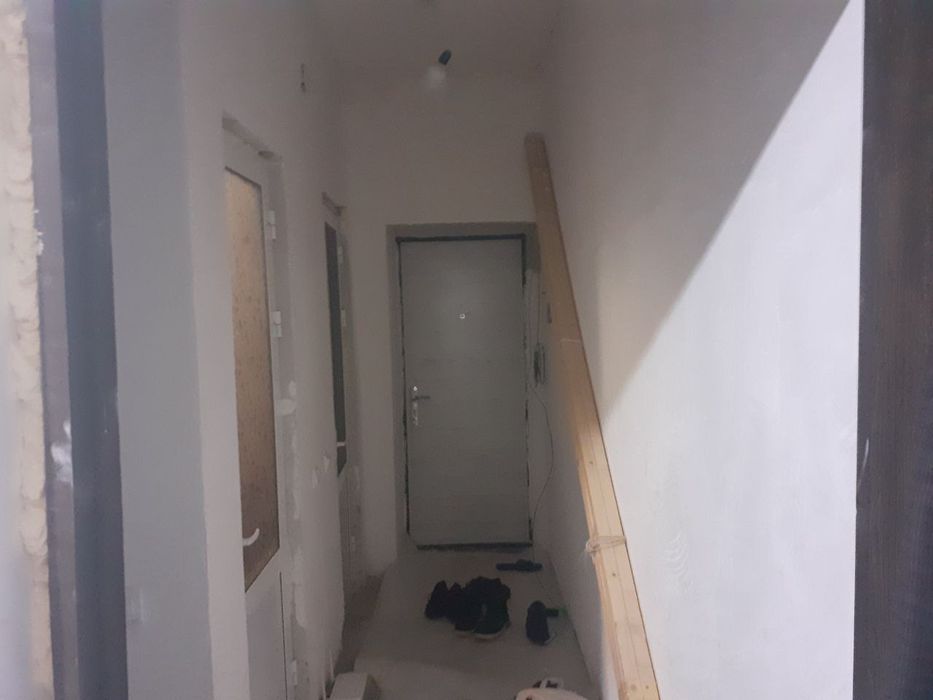 13мкр51кв ли 4 этаж янги домдан квартира сотиладт