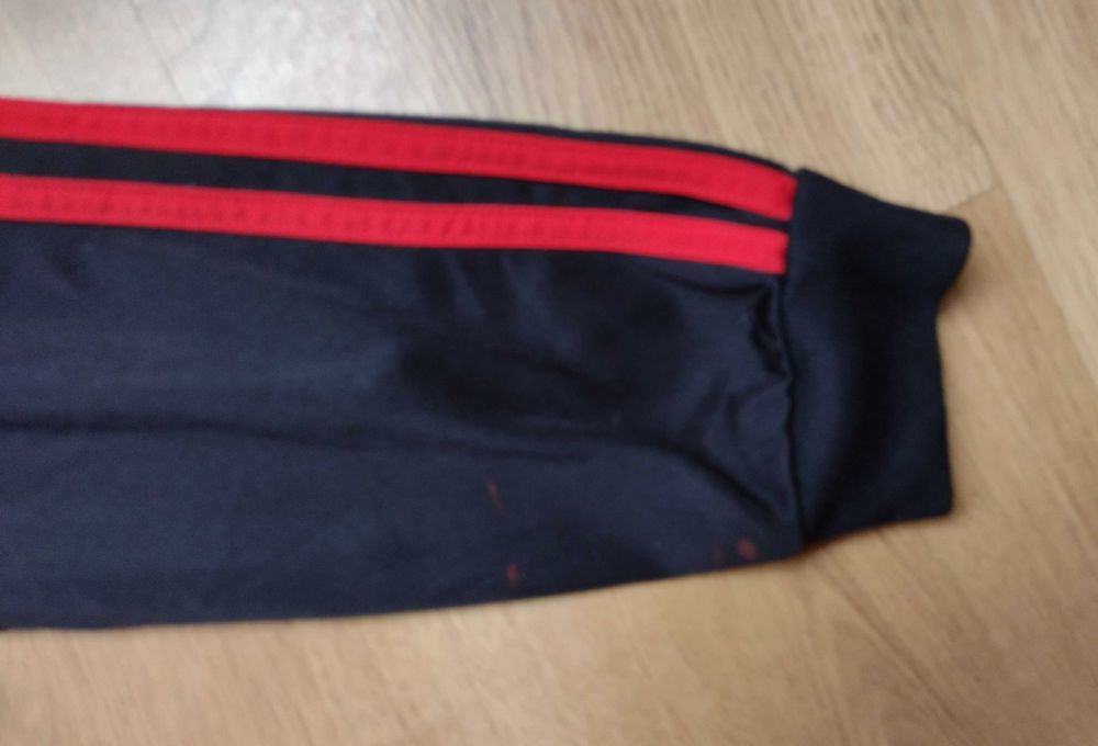 AC Milan / Adidas - футболно горнище анцуг на Милан за 164см.