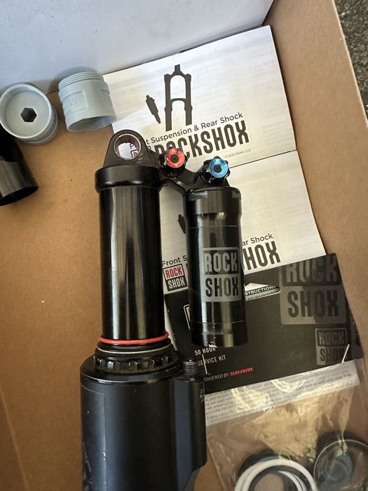 Шок RockShox  Vivid Air R2C и аксесоари