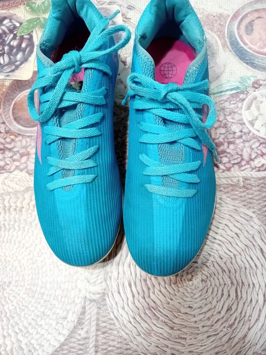 Бутонки адидас 36 номер