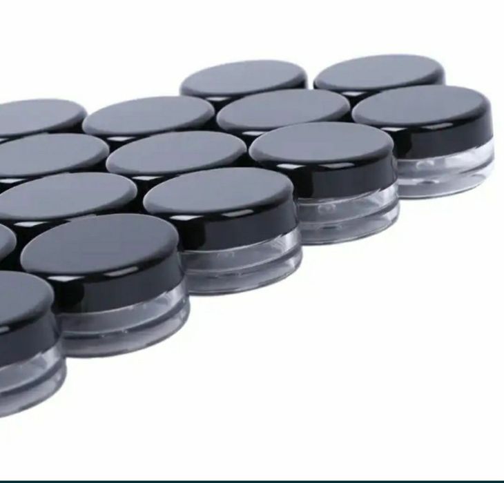 Продам  баночки  для косметики 5мл.