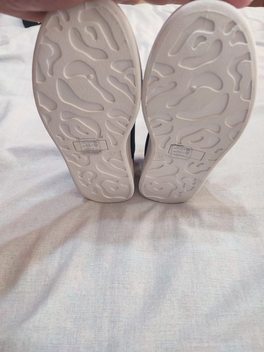 Jenski .kirasovka germaniskiy ..Arginal narsa yangi kiyilmagan ..