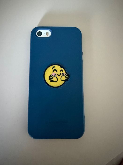 Продавам Iphone 5s - бял