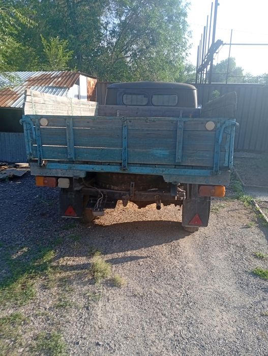 Продам бортовой уаз на ходу
