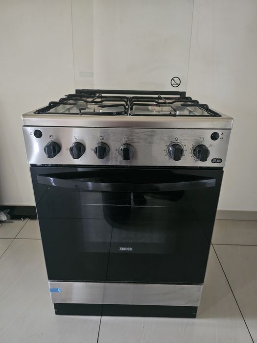 Aragaz Zanussi in stare foarte buna