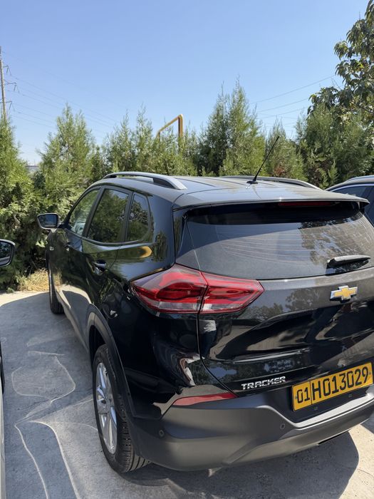 tracker LTZ qora ideal
