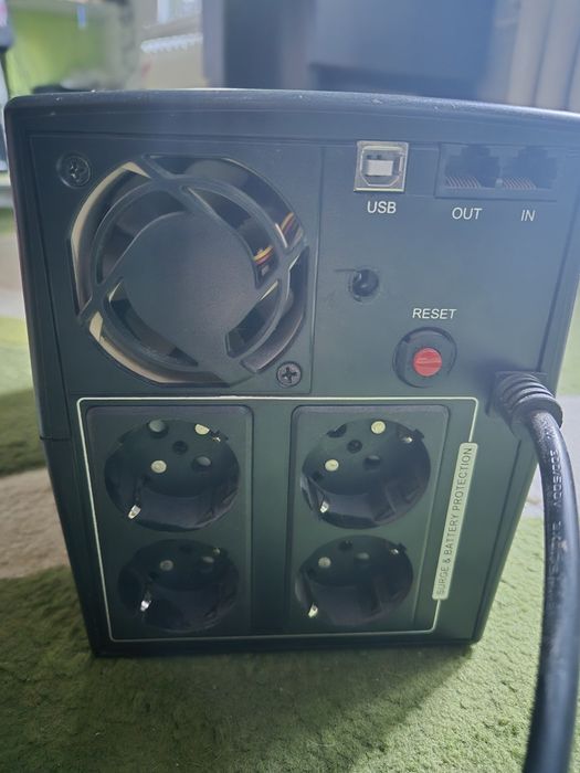 Vand UPS CyberPower UT1500E 1500VA 900watti