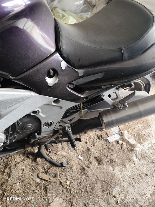 Vând Kawasaki zzr600