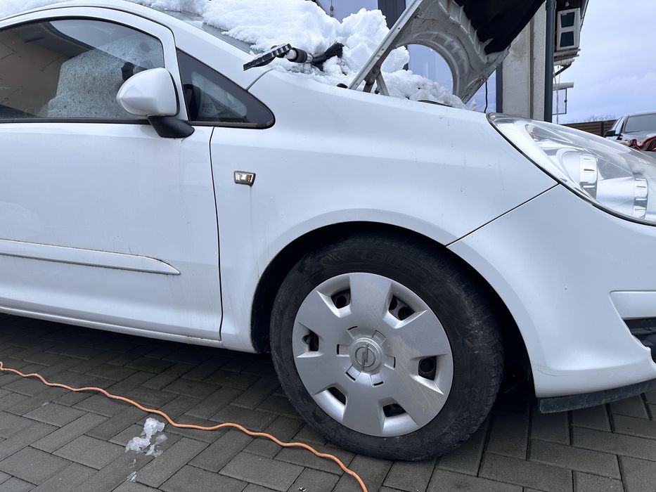 Dezmembrez Opel Corsa D 1.3cdti 2008