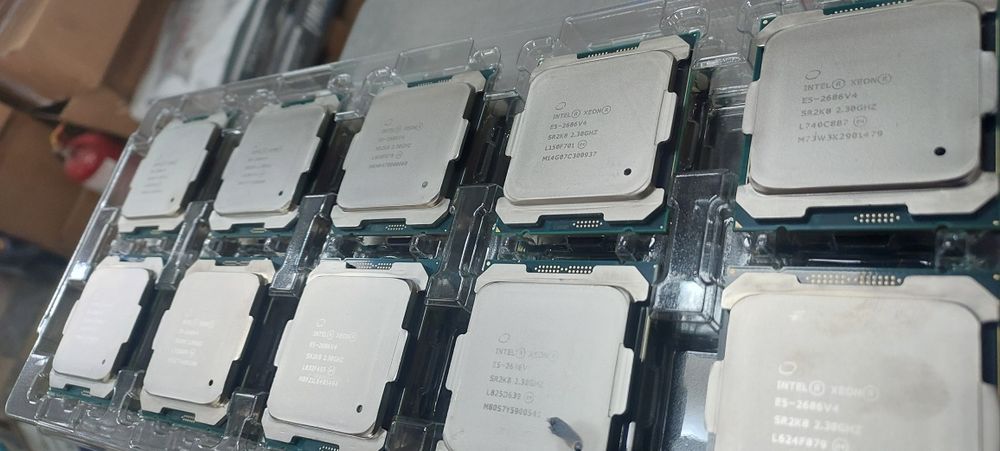 2 x Procesor Intel Xeon E5-2686 V4 18C/36T 2.3/3.0 GHz Socket 2011-3