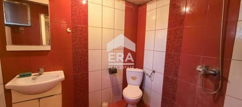 Дава се под наем Етаж от къща в Варна, Аспарухово - 60 кв.м за 281 € - Снимка #3