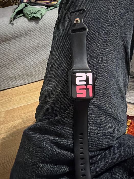 Продам эйпл уатч