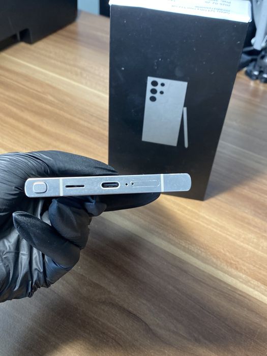 Samsung Galaxy s24 ultra • 512 GB • Titanium Gray