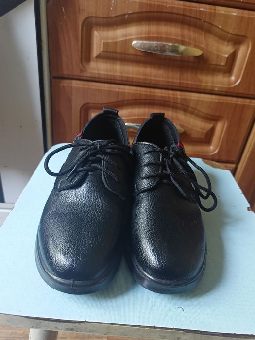 Туфли унисекс черные