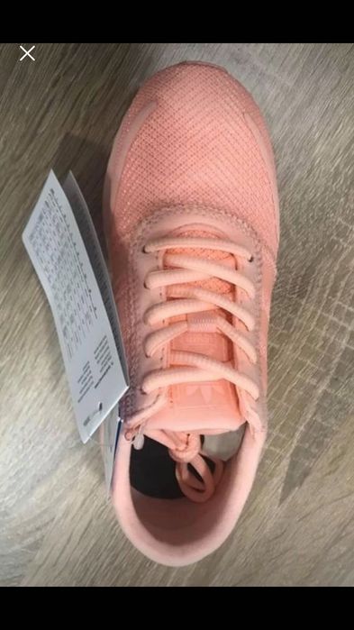 Нови, детски маратонки Adidas