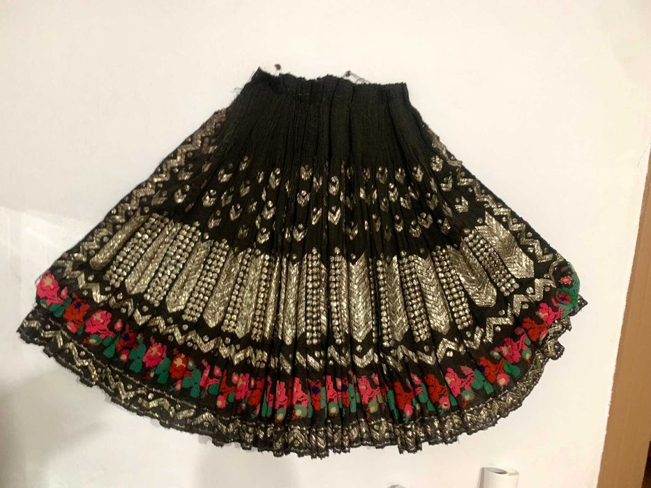 Valnic/Fota/Zavelca Costum Popular Romanesc (Oltenia) originial