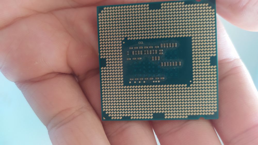 Продаю 2 процессора и видеокарты