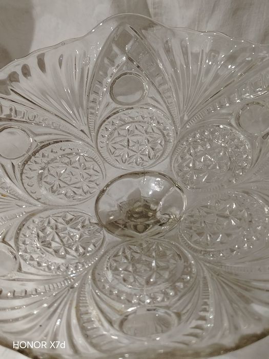 Хрустальная ваза.