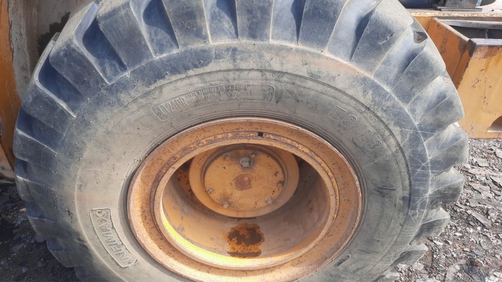 Резина на погрузчик