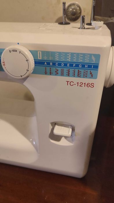 Швейная машинка Janome