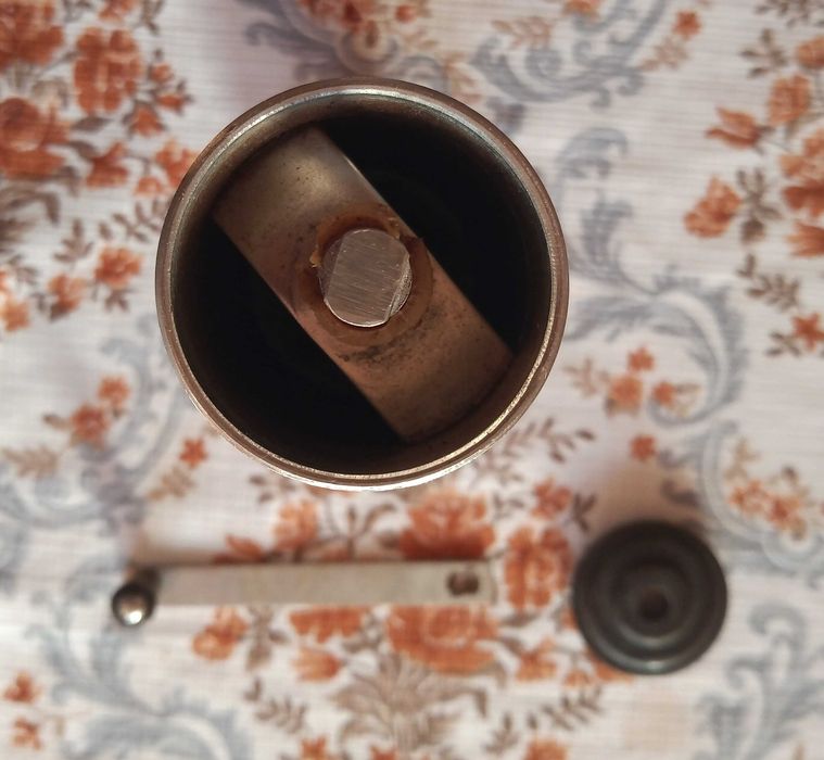 ръчна машина за мелене на кафе, хаванче за чесън