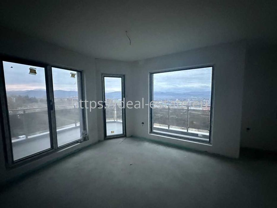 Продава се Многостаен апартамент в Благоевград, Широк център - 141 кв.м за 980 €/кв.м - Снимка #2