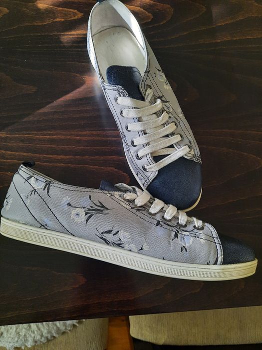 Сребристи дамски маратонки и кецове естествена кожаle coq sportif