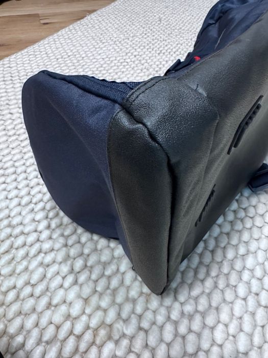 Geanta voiaj Red Bull