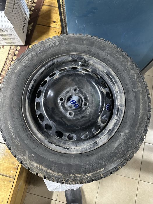 Резина зима с дисками 14