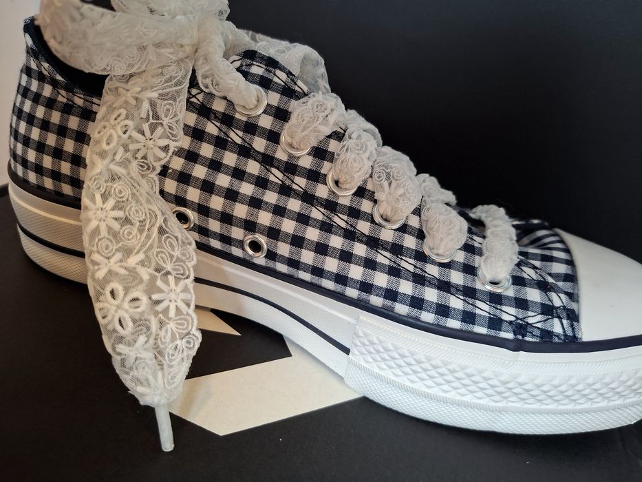 Converse ALLSTAR без никакви забележки.