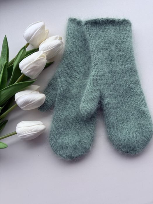 Варежки пуховые. Сезон осень/зима. Короткие сроки изготовления