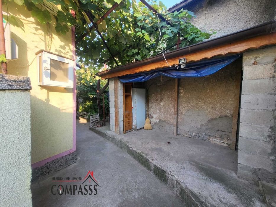 Продава се Къща в Добрич, Кралска зона - 64 кв.м за 1586 €/кв.м - Снимка #2