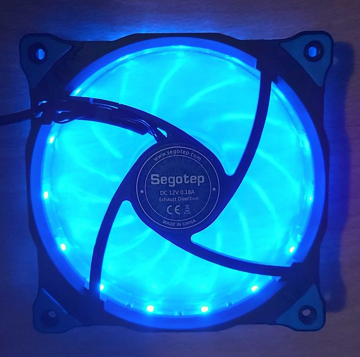 Vand ventilatoare DeepCool,ID-Coolig si Segotep led albastru si rosu