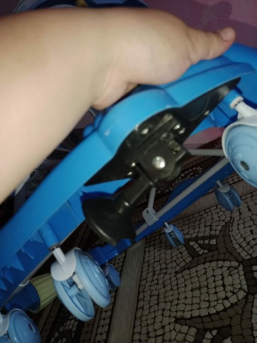 Коляска, ходунок, переноска для ребенка