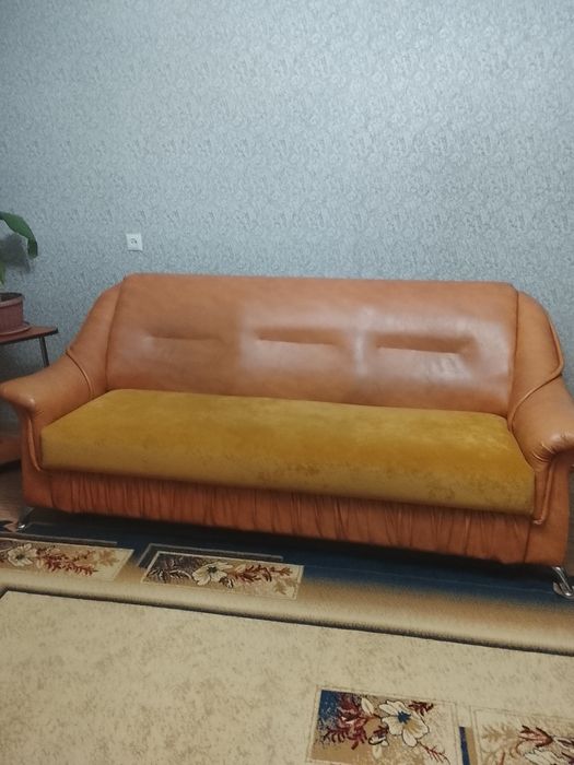 Продам диван и кресла