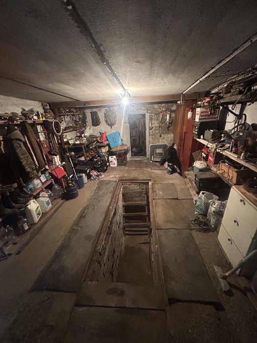 Продам приватизированный ГАРАЖ