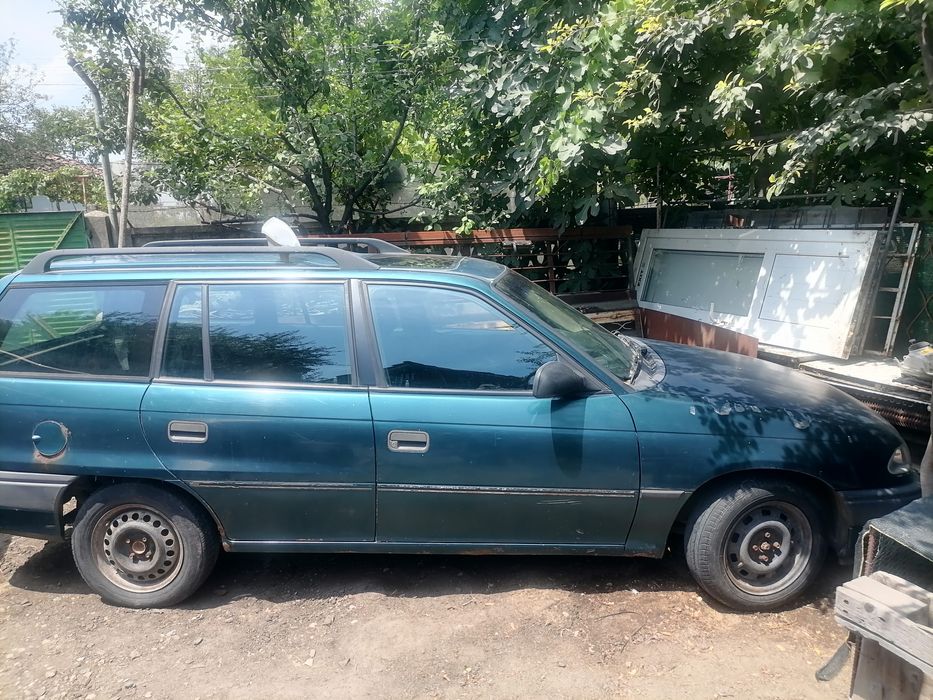 2броя Opel Astra f 1.6 mono газ-бензин НА ЧАСТИ! НИСКИ ЦЕНИ!