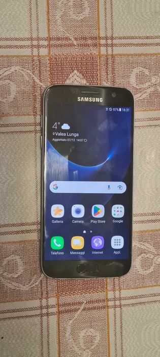 Pentru piese Samsung S7,display functional