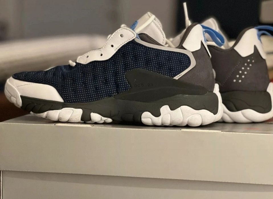 - Jordan Delta 2 x CLOT Flint